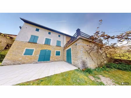 maison de luxe à vendre à curis-au-mont-d'or