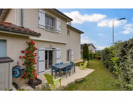 maison de luxe à vendre dans le quartier ouest