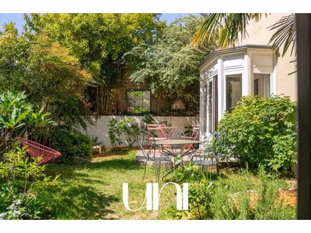 maison de luxe à vendre dans le quartier saint jean eudes-saint gilles