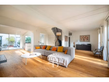 maison de luxe à vendre dans le quartier verdun-leconte