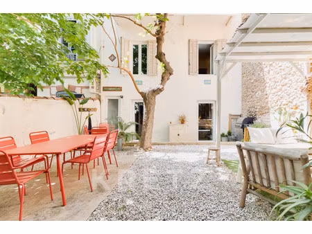 maison de ville à vendre dans le quartier les chartreux