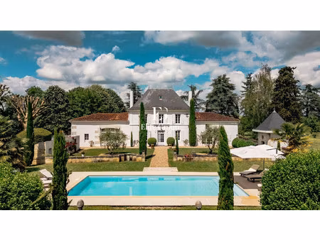 maison de luxe à vendre à saint-laurent-de-cognac
