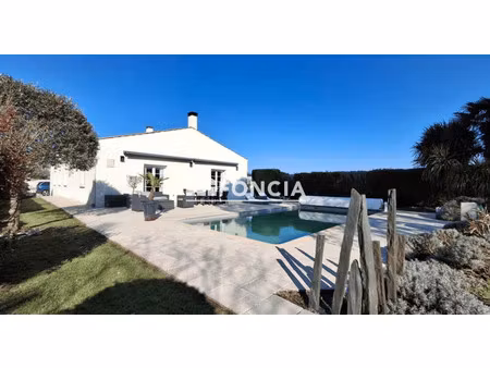 maison de luxe à vendre à saint-vivien
