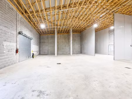 vente local industriel 330 m² pechbonnieu (31140)
