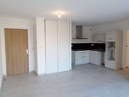appartement t3 pièces centre ville challans