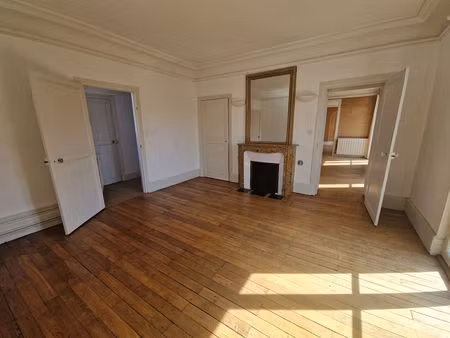 appartement 6 pièces à louer à nevers - réf alas675