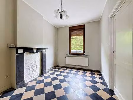 maison – 3 facades – 3 ch – jardin – terrasse – parking