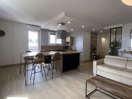 grand t2 renove terrasse - cellier