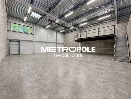 location commerce 300 m² à tarare (69170)