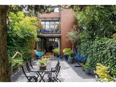 maison d'architecte en bois d'inspiration californienne au coeur de la petite garenne