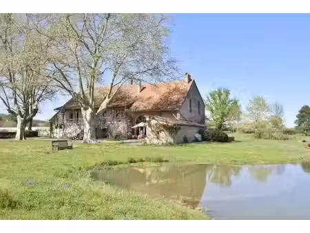 belle ferme de caractere 18ème avec plan d’eau