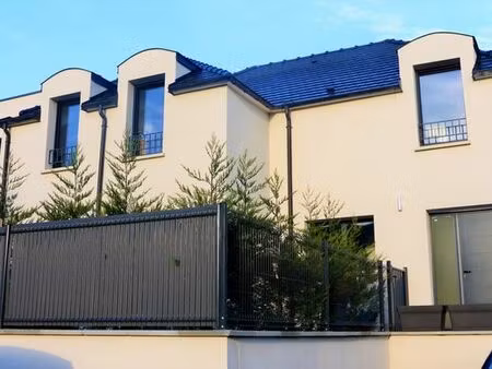 maison de luxe de 145 m2 en location orgeval  île-de-france