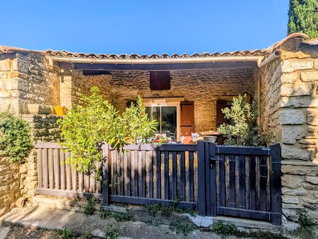 maison 91 m2 avec terrasse à vénéjan.