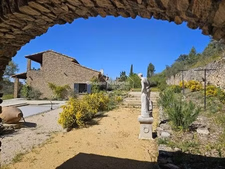 villa de luxe de 6 pièces en location le beaucet  provence-alpes-côte d'azur