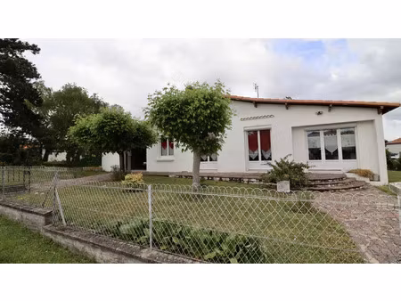 vente maison 5 pièces 80 m² semussac (17120)