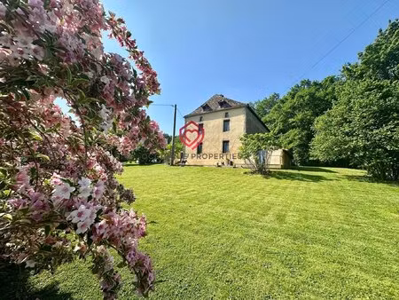 élégante maison de campagne gasconne avec grange et potentiel d'aménagement proche plaisan