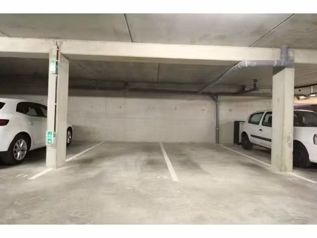 location garage 10 m² à blagnac (31700)