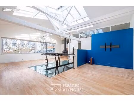 loft 6 pièces 159 m²