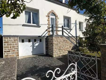maison 8 pièces 124 m²