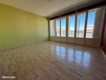 appartement 3 pièces 64 m²