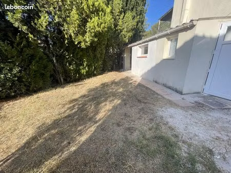 studio 27 m² meyreuil