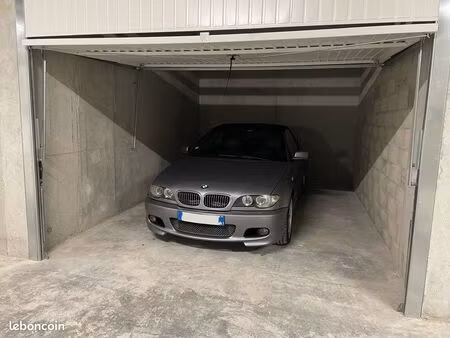 box / parking st genis pouilly - 18m2