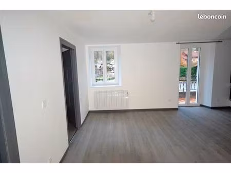 t3 rénové  secteur petit-bornand