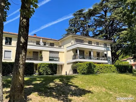 appartement 5 pièces 122 m²