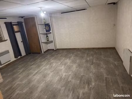 espace de stockage et parking à louer