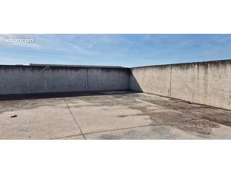 box stockage pour artisans  btp 500m2