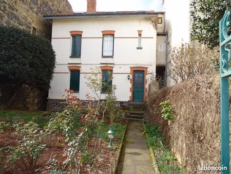 maison familiale de caractère – 200 m² avec jardins – quartier salins