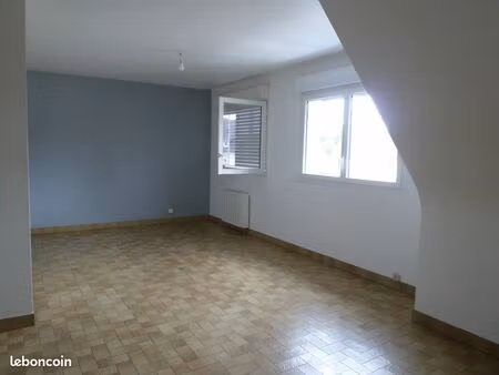 appartement 1 chambre libre début juin