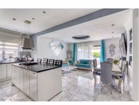maison avec piscine