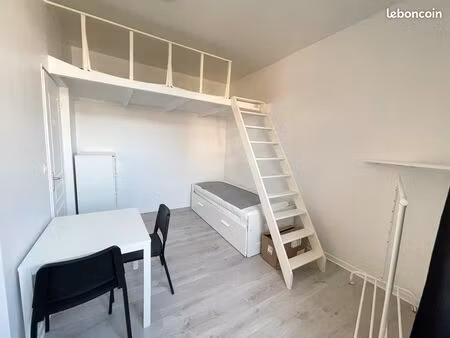 studio meublé avec mezzanine à la madeleine
