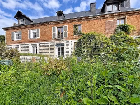 maison de 11 pièces de 326 m² à turretot