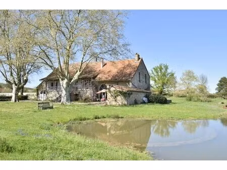 belle ferme de caractere 18ème avec plan d?eau