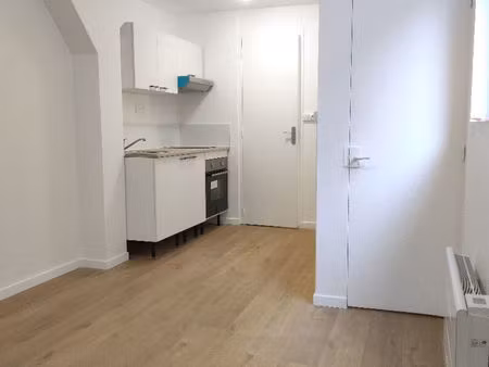appartement 2 pièces de 28m² rénové - barentin centre