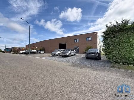 surface industrielle à louer à au tige de villers 2a wanze (vbe24927)