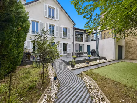 maison de luxe à vendre dans le quartier chedal anglay