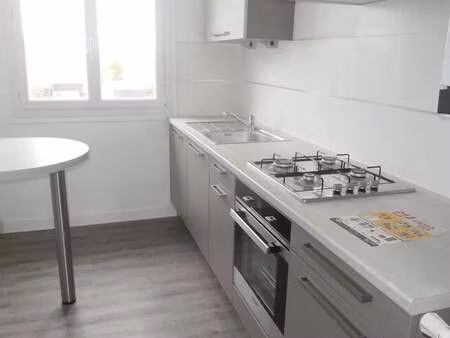 location appartement 3 pièces à saint-brieuc (22000) : à louer 3 pièces / 68m² saint-brieu
