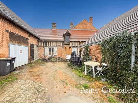 ensemble immobilier à vendre centre bourg de la la ferte saint aubin : local comercial+app