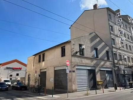 location bureaux 140 m²