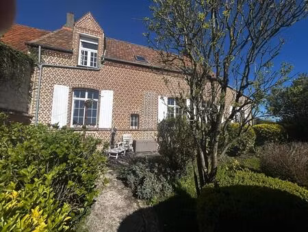 propriete sur environ 7700m2
