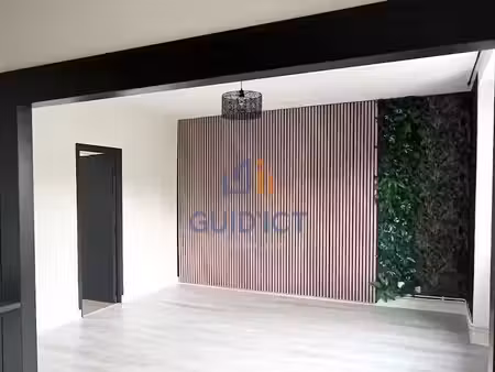 location appartement 3 pièces 80 m² à decazeville (12300)  650 €