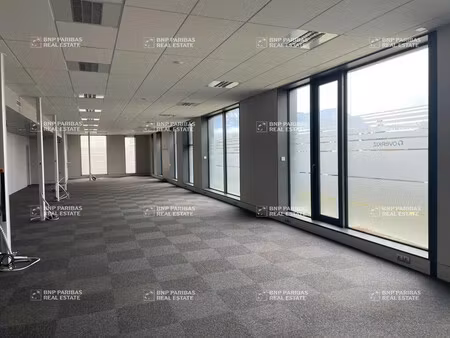 vente bureaux 171 m² à 575 m²