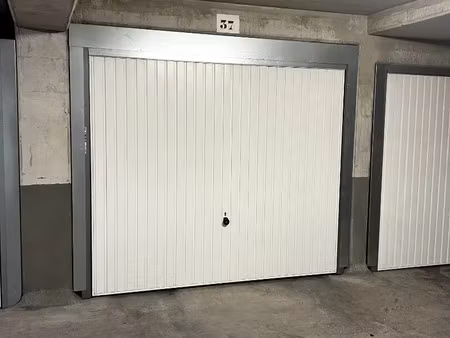 location garage à roquebrune-sur-argens (83520)