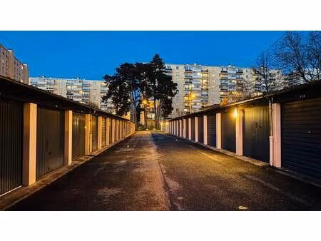 garage parking à louer sainte-foy-lès-lyon