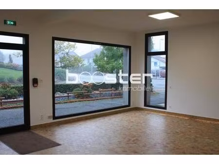 local commercial st-hilaire-les-places