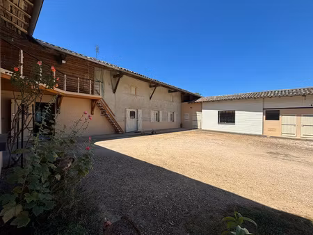 grieges ! ferme rénovée de 118 m2 habitable ! terrain de 1