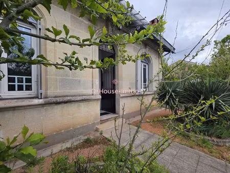le bouscat (33110) - maison de caractère avec façade en pierre  cour intimiste et fort pot